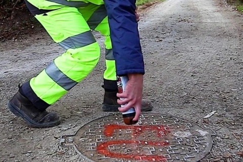 Farba geodezyjna Soppec Track Marker czerwona 500 ml